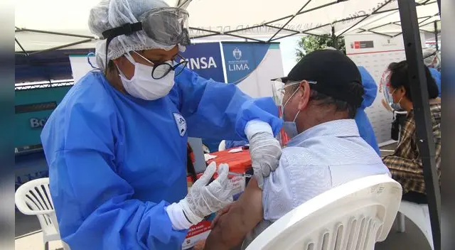 EsSalud indicó que los vacunados entre 29 y 31 de marzo recibirán la dosis en su domicilio. EsSalud indicó que los vacunados entre 29 y 31 de marzo recibirán la dosis en su domicilio.