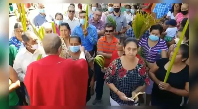 Un sacerdote de Honduras pidió perdón el lunes por haber arrancado, un día antes, el cubrebocas del rostro al menos a dos feligreses.