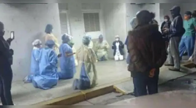 “Nos queda pedirle a Dios porque los médicos y enfermeras tengan la fuerza”, dijo la enfermera Jenny Freitas.