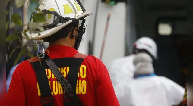 Bomberos, quienes están en primera línea en esta pandemia, serán vacunados desde el sábado 3 de abril.