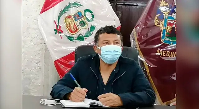 Indica que para ser político se debe tener tiempo para ayudar. Añade que a candidatos a la presidencia no les interesa el deporte. Indica que para ser político se debe tener tiempo para ayudar. Añade que a candidatos a la presidencia no les interesa el deporte.