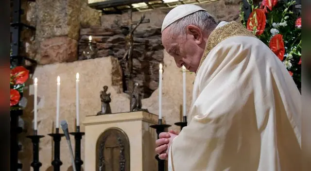 Misa EN VIVO del Papa Francisco por Jueves Santo. Misa EN VIVO del Papa Francisco por Jueves Santo.