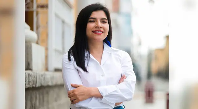 De acuerdo a la aspirante a legisladora, sus enemigos políticos la quieren sacar de carrera electoral al relacionarla con una mujer que aparece en una película para adultos. De acuerdo a la aspirante a legisladora, sus enemigos políticos la quieren sacar de carrera electoral al relacionarla con una mujer que aparece en una película para adultos.