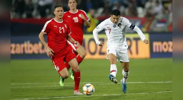 Brazalete de Cristiano Ronaldo fue subastado a 64 mil euros. Brazalete de Cristiano Ronaldo fue subastado a 64 mil euros.