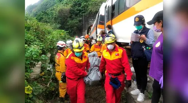 El accidente coincide con el comienzo de la festividad anual de la limpieza de tumbas, un largo fin de semana feriado que llena las carreteras y los ferrocarriles del país. El accidente coincide con el comienzo de la festividad anual de la limpieza de tumbas, un largo fin de semana feriado que llena las carreteras y los ferrocarriles del país.