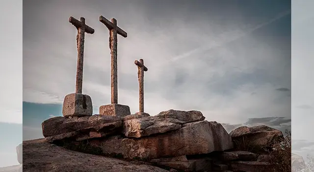 Viernes Santo o el día que Jesús fue crucificado. Viernes Santo o el día que Jesús fue crucificado.