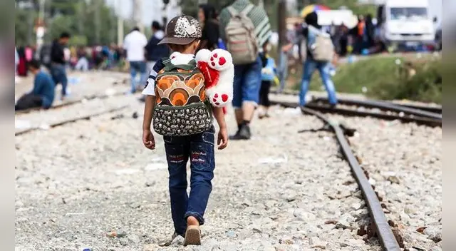 El Instituto Nacional de Migración (INM) de México halló este martes a un niño hondureño de cuatro años viajando solo. El Instituto Nacional de Migración (INM) de México halló este martes a un niño hondureño de cuatro años viajando solo.