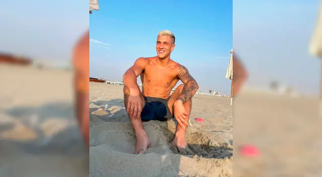 El cantante Emilio Jaime decidió darse un chapuzón en las playas para relajarse. El cantante Emilio Jaime decidió darse un chapuzón en las playas para relajarse.