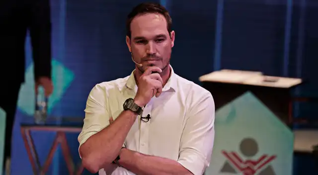 La última vez que George Forsyth lideró las encuestas fue en enero de este año, donde IEP lo colocaba primero con 13,3 %, seguido de Mendoza con 8,2 % y Yonhy Lescano con 7,7 % de respaldo.
