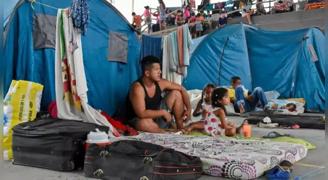Venezolanos desplazados del pueblo de La Victoria, estado Apure, se refugiaban en Arauquita, departamento de Arauca, Colombia, el 26 de marzo de 2021.