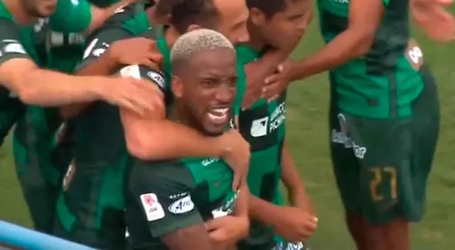 Jefferson Farfán marcó el gol de la victoria para Alianza Lima.