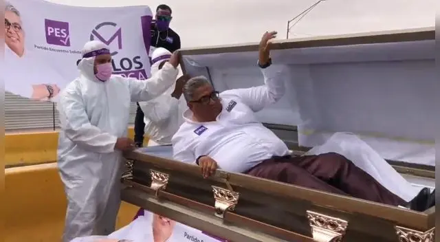 México: Candidato a diputado arranca su campaña saliendo de un ataúd México: Candidato a diputado arranca su campaña saliendo de un ataúd