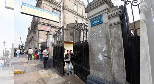 Padre de familia necesita cama UCI por tener el 50 % de sus pulmones dañados. Padre de familia necesita cama UCI por tener el 50 % de sus pulmones dañados.