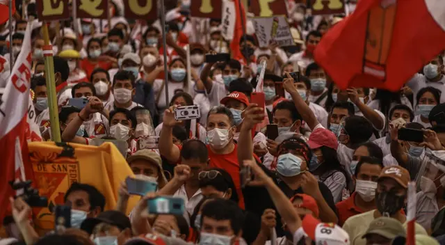 Candidatos presidenciales cerraron campaña en medio de aglomeraciones. Candidatos presidenciales cerraron campaña en medio de aglomeraciones.