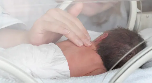 Brasil: una doctora con 8 meses de embarazo muere por COVID-19, pero logran salvar a su bebé. Brasil: una doctora con 8 meses de embarazo muere por COVID-19, pero logran salvar a su bebé.