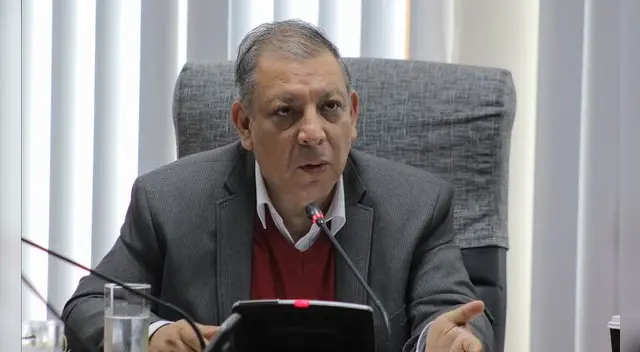 El líder del Frente Amplio, Marco Arana, dio positivo a COVID-19