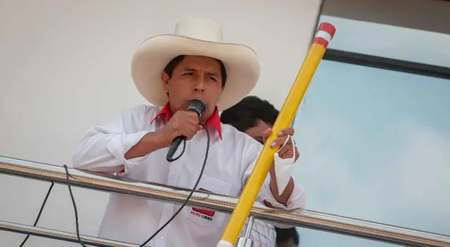 Pedro Castillo se consolida en el primer lugar en el conteo.