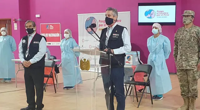 A partir del 16 de abril se iniciará la vacunación con un padrón único sin necesidad que los adultos mayores se encuentren asegurados.