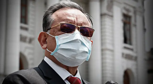 Por medio de una carta dirigida a la presidenta del Parlamento, Mirtha Vásquez, el excontralor pidió 'se otorgue un plazo razonable' para la discusión de su caso que estaba programado para este viernes