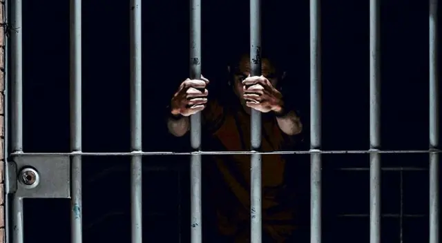 Condenan a Jerry Alexander Vertiz Barahona por no pasar alimentos a su menor hija Condenan a Jerry Alexander Vertiz Barahona por no pasar alimentos a su menor hija