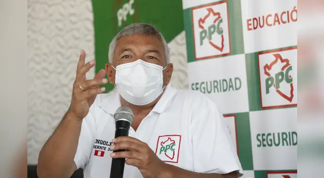 Alberto Beingolea dio explicaciones de su renuncia a la presidencia del PPC.