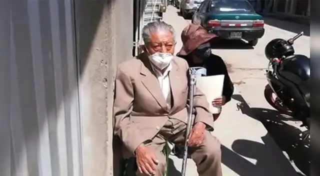 Ordenan a banco devolver 40.000 dólares robados a anciano Ordenan a banco devolver 40.000 dólares robados a anciano