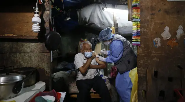 Ministerio de Salud continúa vacunando a adultos mayores, ya que son grupo de riesgo frente al coronavirus.