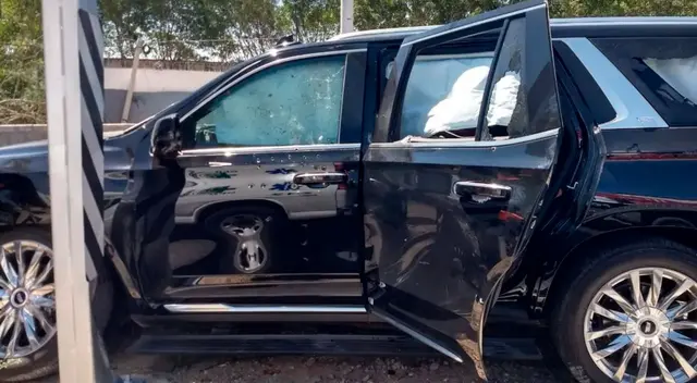 La camioneta recibió 25 impactos de bala.