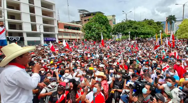 Sin distanciamiento social en el mitin de Pedro Castillo