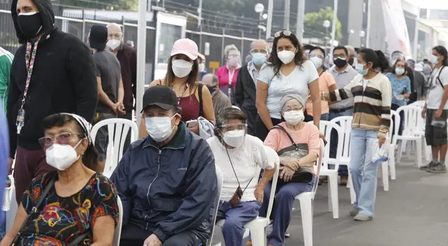 Caos y aglomeraciones se reportaron este sábado 16 de abril.