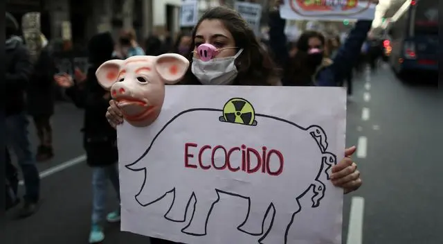 Protesta contra la producción de carne de cerdo argentina para exportación a China, en Buenos Aires, Argentina, el 31 de agosto de 2020. Protesta contra la producción de carne de cerdo argentina para exportación a China, en Buenos Aires, Argentina, el 31 de agosto de 2020.
