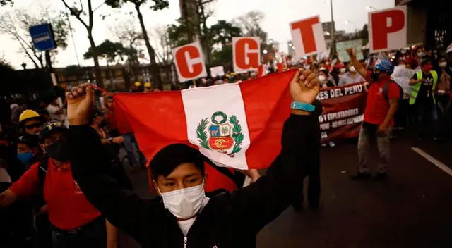 El secretario general de la CGTP de La Libertad, Carlos Rosales, lamentó que algunos sectores de derecha insistan que en un eventual gobierno de Pedro Castillo convertiría a Perú en Venezuela.