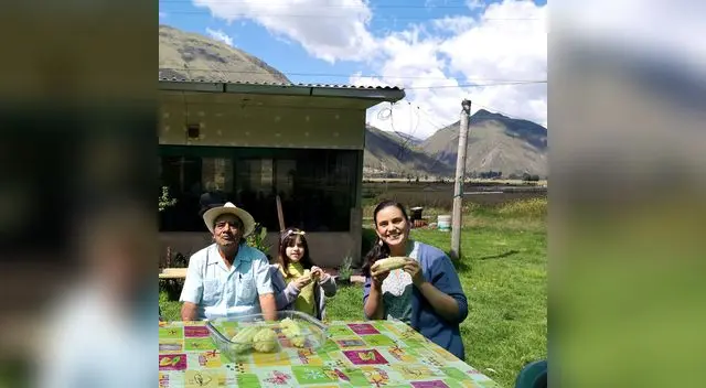 Verónika Mendoza publica foto familiar en su cuenta de Facebook. Verónika Mendoza publica foto familiar en su cuenta de Facebook.