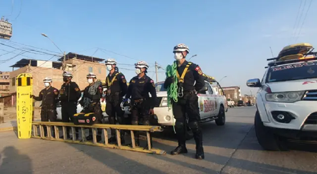 La PNP viene resguardando la zona de Lomo de Corvina tras la invasión a la zona de más de mil personas. La PNP viene resguardando la zona de Lomo de Corvina tras la invasión a la zona de más de mil personas.