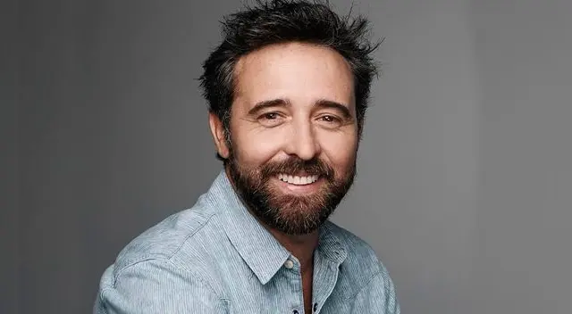 Diego Dibós tiene 45 años, es cantante y productor peruano. Foto: Facebook