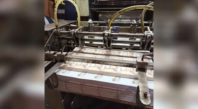 Billetes falsos de 20 y 100 soles iban a ser distribuidos en el mercado.