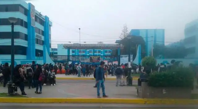 Sunedu detecta incumplimiento a la Ley Universitaria y normatividad en elecciones.