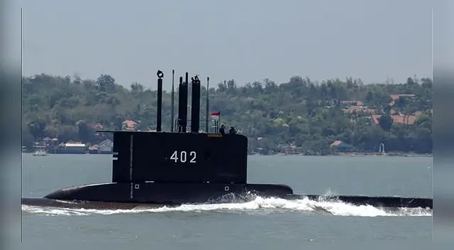 Indonesia confirma que submarino desaparecido con 53 tripulantes se hundió: hallan restos en Bali. Indonesia confirma que submarino desaparecido con 53 tripulantes se hundió: hallan restos en Bali.