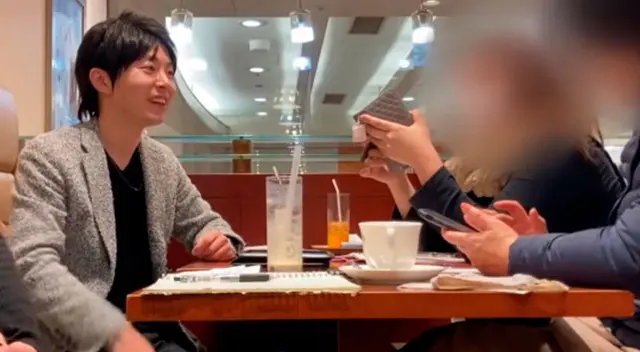 Takashi Miyagawa se dedicaba a vender purificadores de agua así como cabezales de ducha.