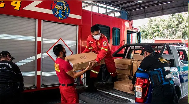 Municipio de Lince dona equipos a la Bomba Lima 4