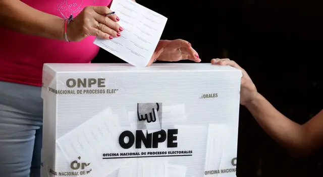 Según la encuesta IEP, Pedro Castillo amplió su ventaja por casi el doble sobre su contrincante del fujimorismo obteniendo el 41,5 % de respaldo ciudadano frente al 21,5 %.