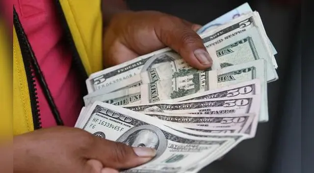 Precio del dólar sube y alcanza los S/ 3,84