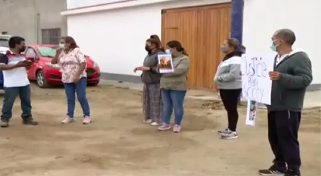 Los vecinos de la urbanización RTP piden justicia por sus mascotas que fueron envenenadas.