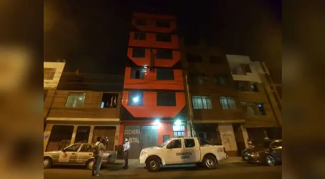 División de Homicidios llegó al hostal de Mayjamer Torres Castro, en El Agustino.