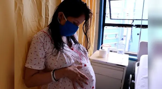 Walter Peña, médico de UCI del Instituto Nacional Materno Perinatal, indicó que gestantes interrumpen su embarazo por complicaciones respiratorias a causa del COVID-19. Walter Peña, médico de UCI del Instituto Nacional Materno Perinatal, indicó que gestantes interrumpen su embarazo por complicaciones respiratorias a causa del COVID-19.