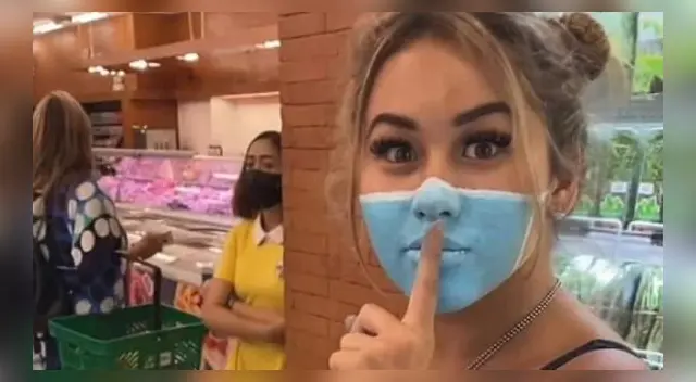 Indonesia: cancelan pasaporte de influencers que pasearon por tienda con mascarillas pintadas en el rostro. Indonesia: cancelan pasaporte de influencers que pasearon por tienda con mascarillas pintadas en el rostro.