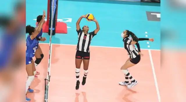 Alianza Lima y Rebaza Acosta brindaron un intenso encuentro.