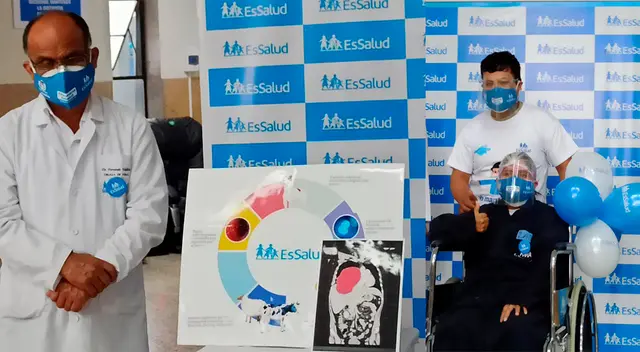 Extirpan quiste a joven madre que pensaba se había contagiado de coronavirus. Extirpan quiste a joven madre que pensaba se había contagiado de coronavirus.