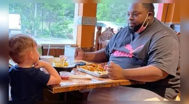 El tierno hecho ocurrió en EE. UU. y es viral en Facebook. El tierno hecho ocurrió en EE. UU. y es viral en Facebook.