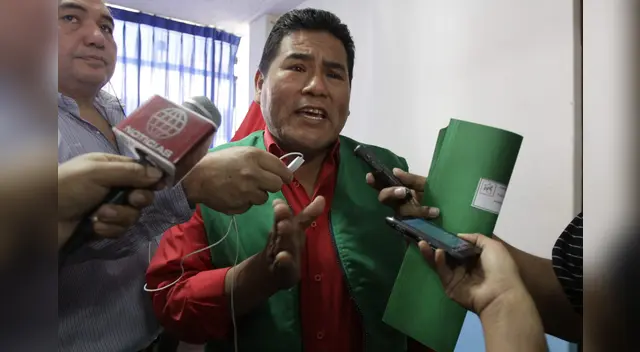 Congresista Héctor Maquera es denunciado por extrabajadora por acoso sexual.